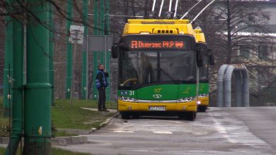 Tychy: Protest kierowców trolejbusów. Chcą podwyżek i utrzymania nagrody "Krzysztofa"