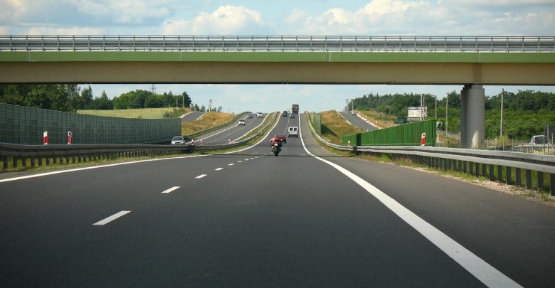 Jedna z autostrad wydłuży się o 32 kilometry. Nową trasą pojedziecie w 2024 roku (fot.poglądowe/www.pixabay.com)