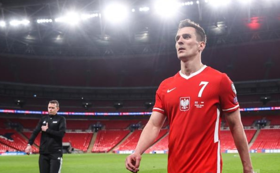 Uraz Arkadiusza Milika (fot. Łączy Nas Piłka)