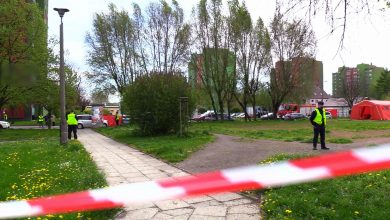 Trzy zarzuty ma usłyszeć jeszcze dzisiaj 40-letni mężczyzna, który wczoraj zastrzelił policjanta w Raciborzu