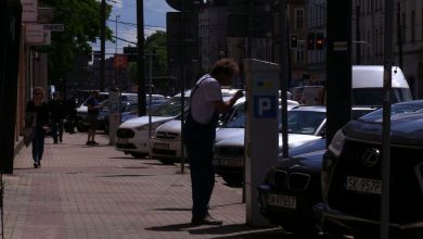 Parkowanie w Katowicach jest od piątku droższe. Kierowcy za pierwszą godzinę płaca teraz o złotówkę więcej.