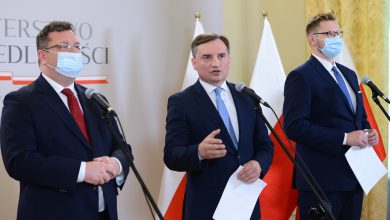 Weto wobec planu legalizacji adopcji dzieci przez pary homoseksualne i „małżeństw” osób tej samej płci (fot.Ministerstwo Sprawiedliwości)