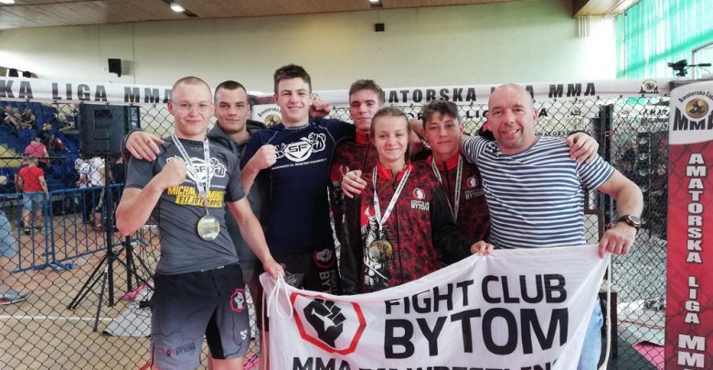 Puchar Polski MMA w Sochaczewie. 4 złote medale dla zawodników Fight Club Bytom (fot.UM Bytom)