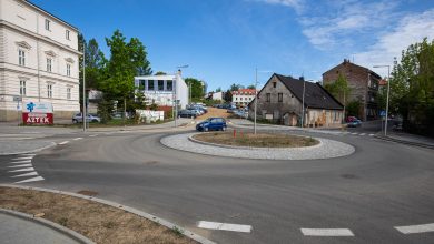 Bolek i Lolek patronami ronda w Bielsku-Białej (fot.UM Bielsko-Biała)