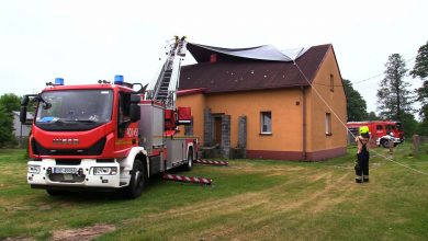 Potężne nawałnice zrywały dachy, zalewały drogi i powalały drzewa. Śląsk podnosi się ze zniszczeń