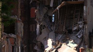 Są znane przyczyny katastrofy budowlanej, do jakiej doszło w Chorzowie. Powiatowy Inspektor Nadzoru Budowlanego powołał specjalną komisję, która po oględzinach ma podjąć decyzję, czy budynek będzie trzeba w całości wyburzy