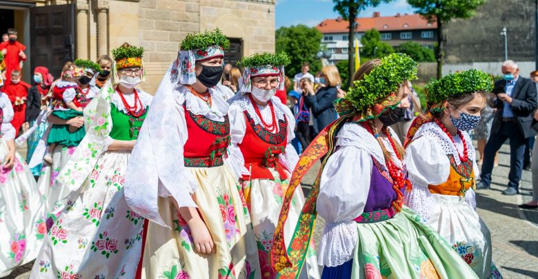 W Polsce obchody uroczystości Bożego Ciała zawdzięczamy, pochodzącemu z Brzozowic- dzielnicy Piekar Śląskich- biskupowi Nankierowi. [for. UM Bytom / Hubert Klimek]