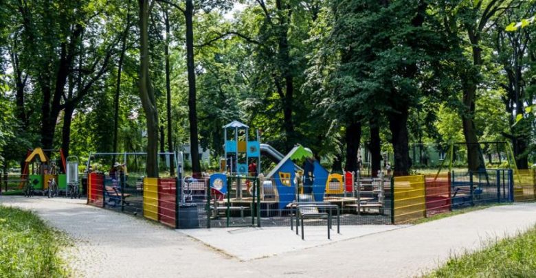 Gliwice: Dla najmłodszych i nieco starszych. Nowy plac zabaw w Parku Starokozielskim (fot.UM Gliwice)