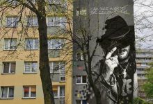 Mural Ryśka Riedla w Tychach. Powstanie na bloku, w którym mieszkał artysta (fot.UM Tychy)