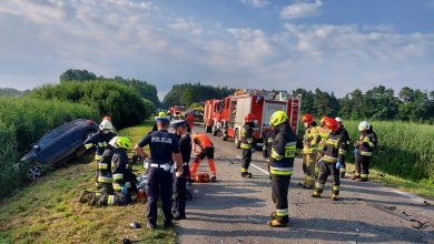 Dramatyczny wypadek z udziałem 10 osób. Sprawczyni miała 4 promile (fot.Policja Łódzka)