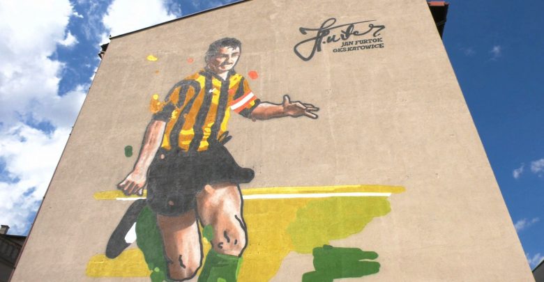 W Katowicach odsłonięty został nowy mural. Przedstawia wielkiego i zasłużonego piłkarza. Jan Furtok - legendarny piłkarz GKS Katowice ma teraz swój mural