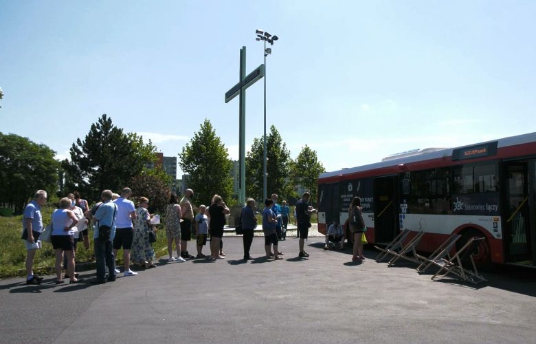 Walka o populacyjną odporność. Akcje szczepień organizowane nawet w parafiach!