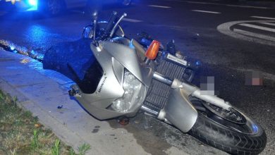 Motocyklista potrącił dziecko na pasach. On i chłopiec z poważnymi obrażeniami trafili do szpitala (fot.Policja Lubelska)