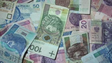 I to się nazywa uczciwość! Znalazła 2 tys. zł i oddała na policję. Fot. poglądowe pixabay.com