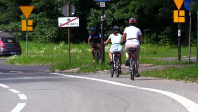 Wśród oferowanych dla posiadaczy Katowickiej Karty Mieszkańca zniżek są m.in. zniżki na baseny, korty tenisowe, siłownie, lodowisko, wydarzenia kulturalne, a także na usługi fryzjerskie, kosmetyczne, medyczne, weterynaryjne, prawne, jubilerskie, czy transportowe.