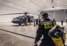 Policyjny Black Hawk wyleciał do Turcji. Pomoże w gaszeniu gigantycznych pożarów (fot.policja.pl)
