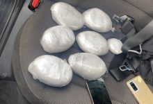 Kolejni pseudokibice jednego ze śląskich klubów zatrzymani. Razem z nimi w ręce policjantów ze spec-grupy, rozpracowującej gang, wpadło kilka kilogramów narkotyków (fot.KWP Katowice)