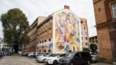 Mural jest realizowany w ramach projektu oBBraz miasta #7, organizowanego przez Galerię Bielską BWA i Fundację Galerii Bielskiej. [fot. Paweł Sowa / UM w Bielsku-Białej]