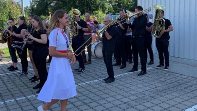 Burmistrz przypomniał również, że medali – w tym olimpijskich – życzył czechowickim kajakarzom podczas otwarcia nowej kajakowni w październiku 2018 roku. Po trzech latach od tego momentu Czechowice-Dziedzice mają kolejny medal olimpijski w kajakach! [for. UM Czechowice-Dziedzice]