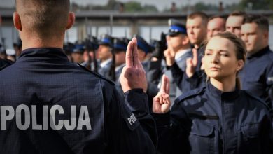 Śląska policja ma ponad 100 mundurowych więcej. W Katowicach odbyło się uroczyste ślubowanie (fot.policja)