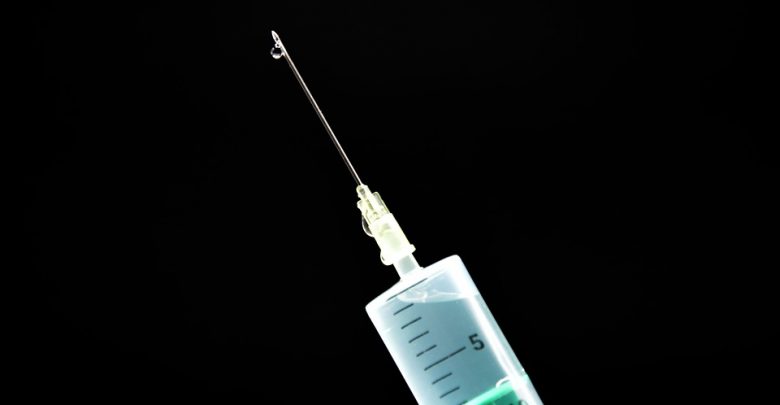 Bezpłatne szczepienia przeciw grypie dla wszystkich pełnoletnich. Te ruszają jutro (fot.pixabay.com)