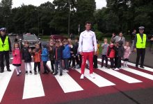 Mistrz olimpijski uczył dzieci jak bezpiecznie dotrzeć do szkoły [WIDEO]