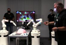 Robot operujący w 3D zaprezentowany w Bielsku-Białej. Robot Versus może trafić do Beskidzkiego Centrum Onkologii