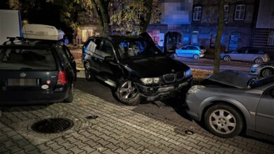 Mikołów: Pijana 22-latka w BMW X5. Uciekała przed policją, staranowała 3 samochody (fot.Śląska Policja)