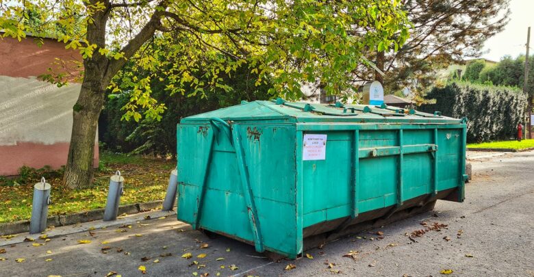 Kontenery na odpady zielone w Pszczynie. Pojawiają się co roku jesienią (fot.UM Pszczyna)