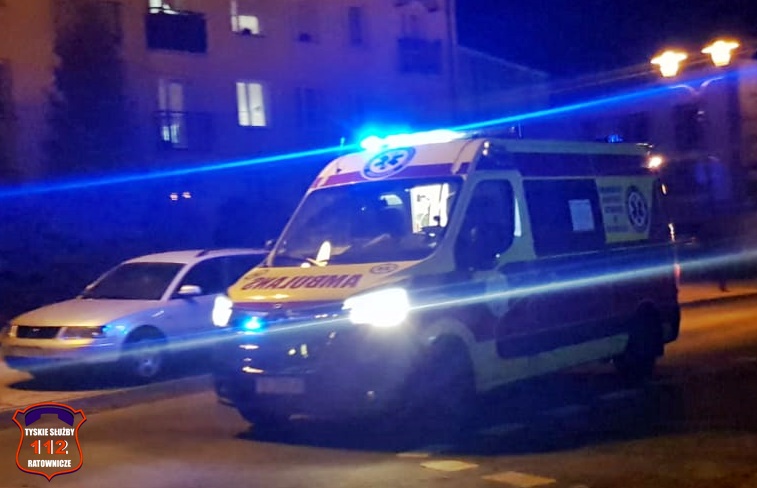 Tychy: Kobieta wypadła z okna? Sprawie bada policja (fot.112 Tychy)