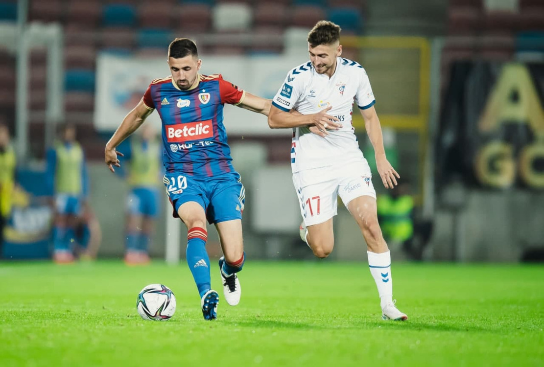 Na Derby Śląska zdrowo poczekamy przez koronawirusa. Mecz Piast-Górnik dopiero w lutym 2022r. (fot.Piast Gliwice)