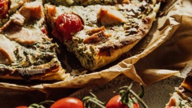 Quiche ze szpinakiem. Pomysł na pyszne danie wegetariańskie (foto: pexels.com)