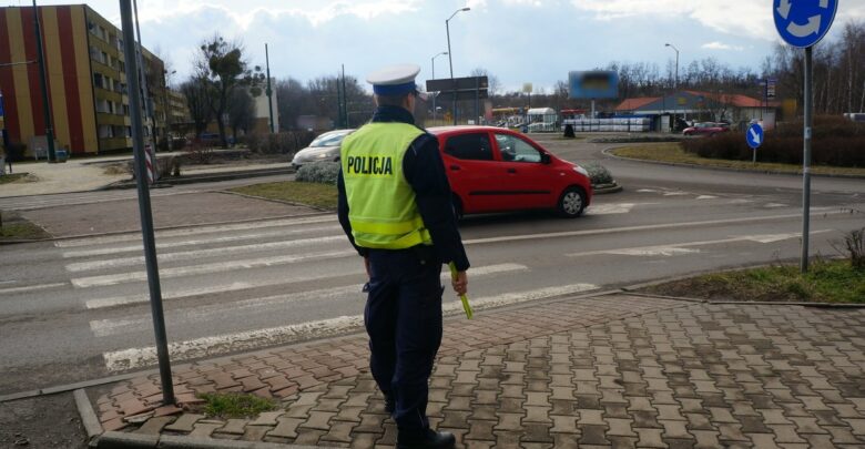 Śląskie: Ominęła policyjny radiowóz. Słono za to zapłaci (fot.Śląska Policja)