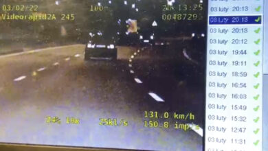 Ograniczenie do 60 km/h. Grupa Speed nagrała kierowcę bmw. Jechał 136 km/h [WIDEO]. Źródło: Policja Śląska