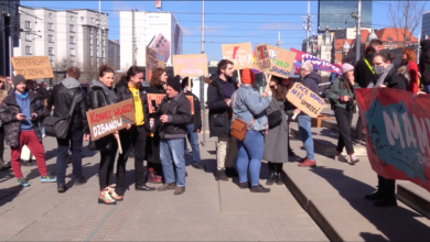 Według uczestników dzisiejszej manifestacji główny problem to brak prawa do legalnej aborcji. Jednak nie zabrakło też odniesień do trwającej wojny.