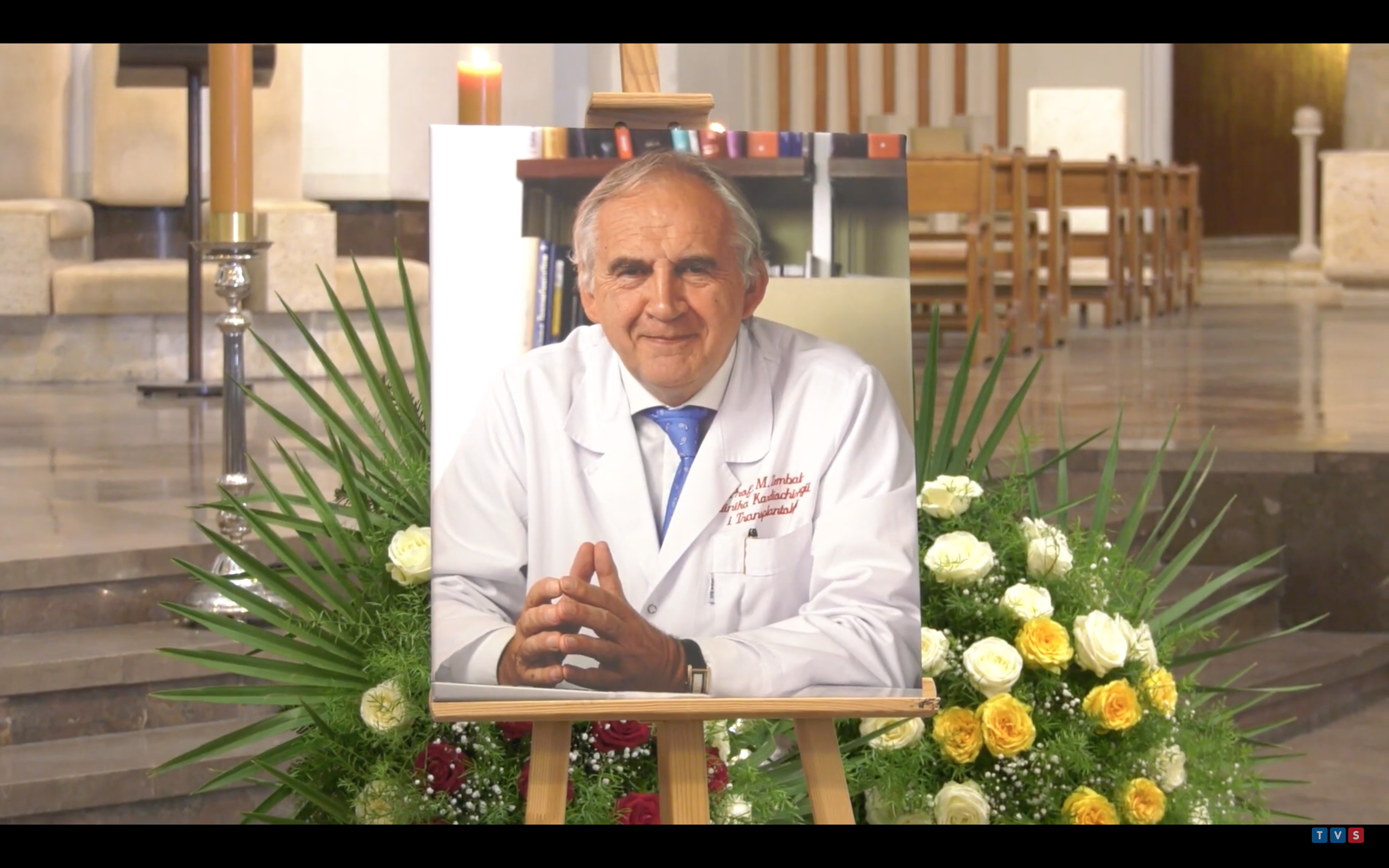 W uroczystościach pogrzebowych prof. Mariana Zembali wzięło udział kilkaset osób.