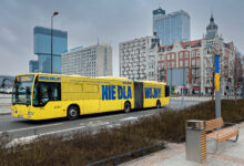 Śląskie: "Nie dla wojny". Autobusy w barwach Ukrainy wyjechały na ulice Metropolii (fot.GZM)