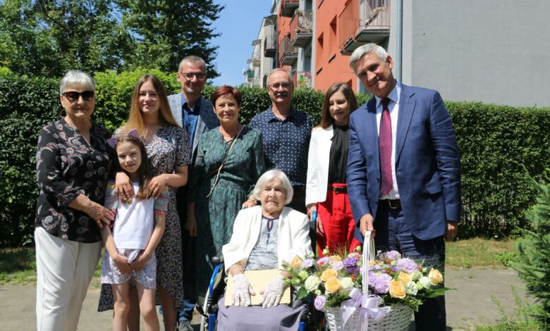 Helena Cybulska obchodzi dziś 102. urodziny. Fot. UM Czeladź