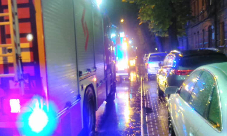 Strażacy z Mysłowic interweniowali, bo... w mieszkaniu był szczur. Fot. FB/OSP Mysłowice Janów