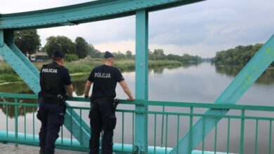 2 tys. policjantów monitoruje sytuację na Odrze. „Mamy 72 zgłoszenia, są weryfikowane”. Fot. Twitter/Polska Policja