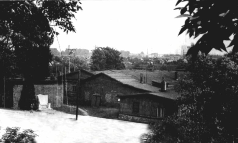 Budynków po dawnym Rosengarten i Obozie Pracy w Mysłowicach już nie ma. Zostały zburzone w latach 90-tych. [fot. archiwum Mysłowic]
