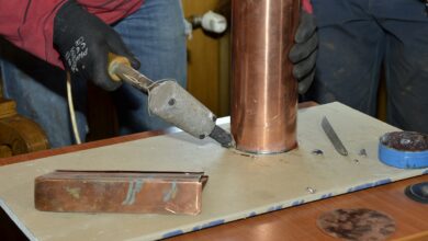 Cieszyn: kapsuła czasu zamknięta, nowa iglica już stanęła na ratuszu. Fot. UM Cieszyn