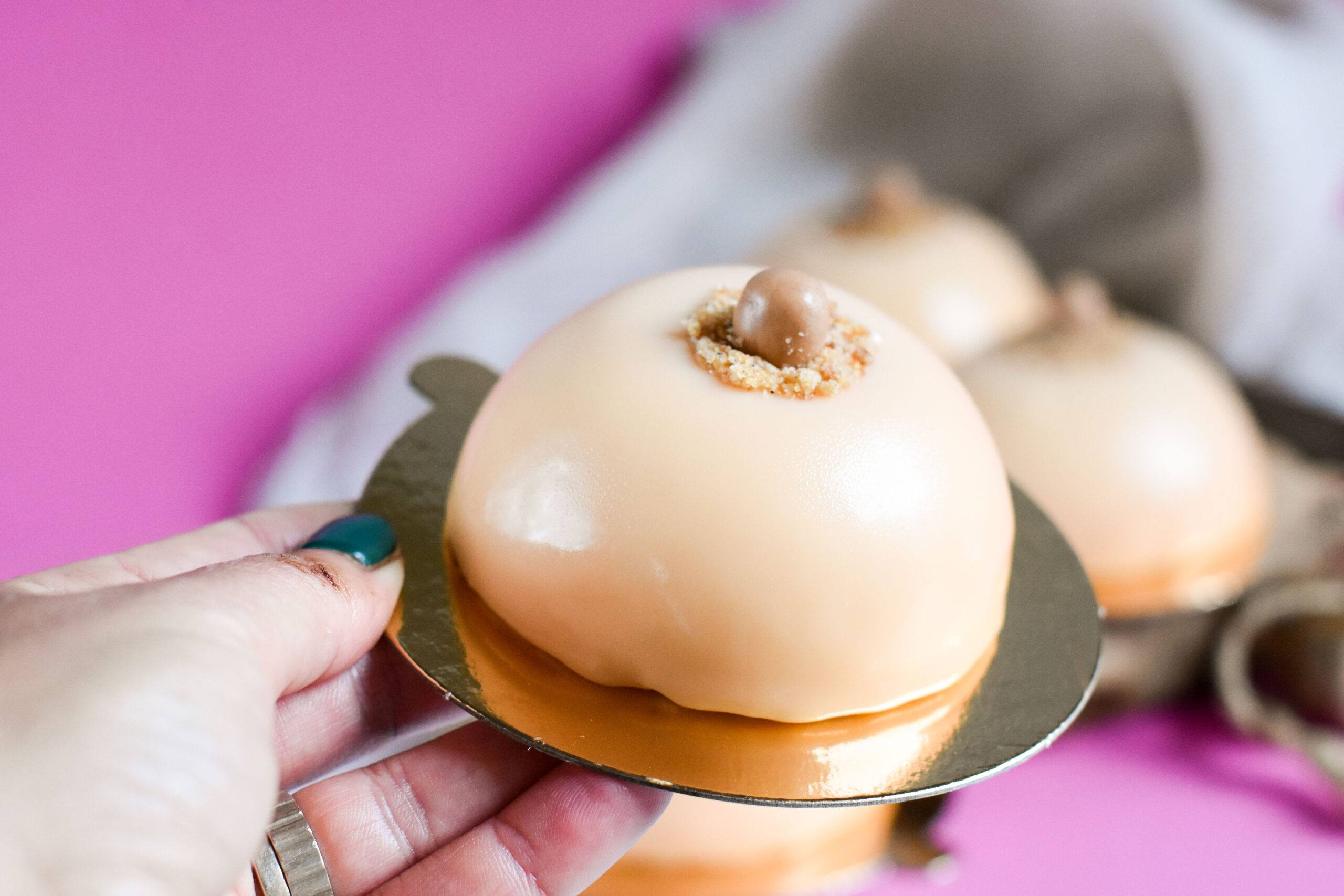 deser w kształcie piersi kłos