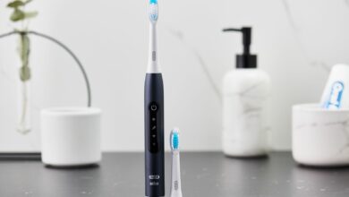 Szczoteczka soniczna a elektryczna - czym się różnią? (fot. mat. partnera)