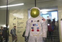 Kombinezon Neila Armstronga w Planetarium Śląskim /fot.TVS