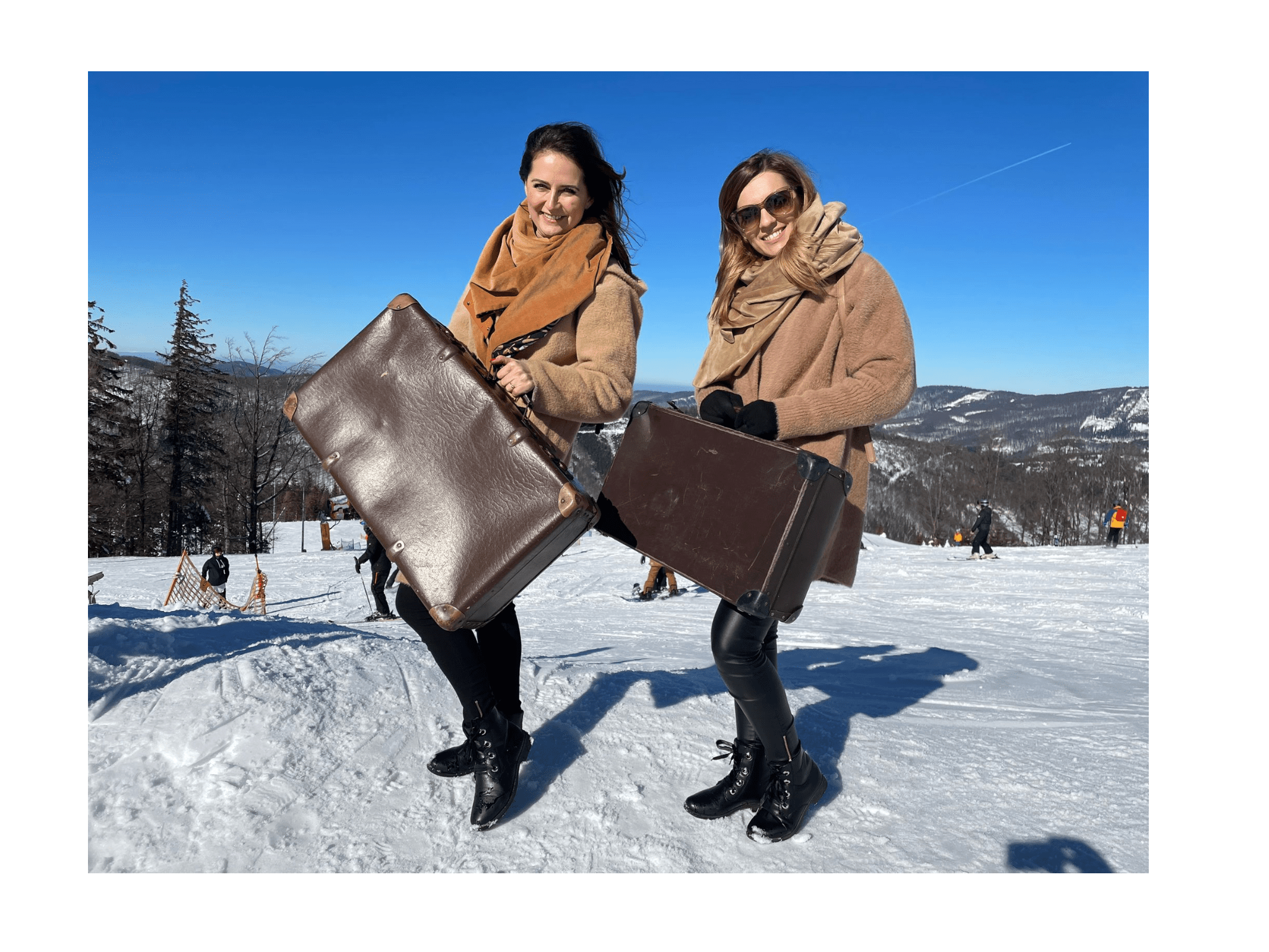 Kobiety na walizkach (fot. Szlagierowa Lista)