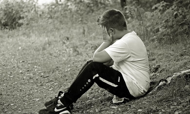 To OGROMNY PROBLEM! Rośnie liczba samobójstw wśród dzieci i młodzieży/fot.pixabay.com