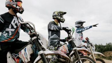 Kombinezony motocyklowe dla fanów dwóch kółek (fot. pexels.com)