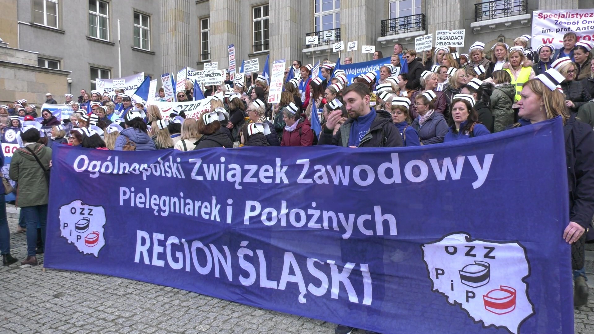 NIE dla dyskryminacji. Protest pielęgniarek w Katowicach