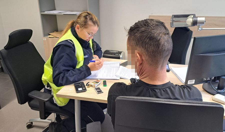 Powiedział, policjantce, że ma mu wystawić mandat. Idzie na rok do więzienia/fot.KMP Gdańsk